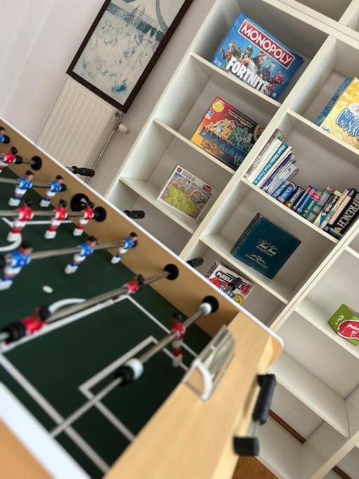 Down Town Spacious Duplex With Private Parking & Game Room Bruxelles Eksteriør billede