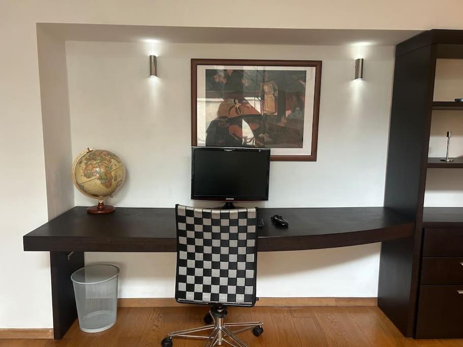 Down Town Spacious Duplex With Private Parking & Game Room Bruxelles Eksteriør billede