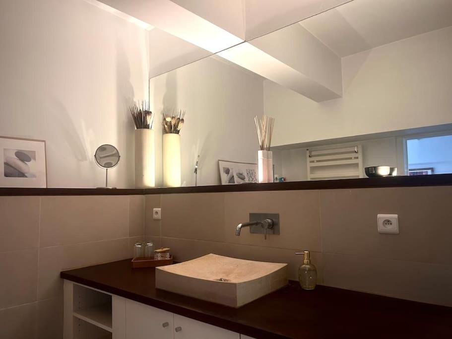 Down Town Spacious Duplex With Private Parking & Game Room Bruxelles Eksteriør billede
